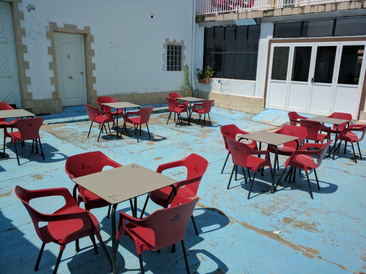 Auberge de jeunesse Residencial El Cuartel à Granon Extérieur photo